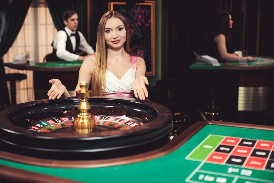 Tampilan ruang kasino live HF08 untuk permainan meja dealer